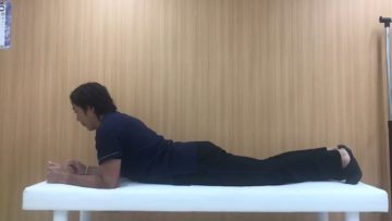 台東区上野の整形外科で勤めているピラティストレーナー兼理学療法士が説明するプランクの基本姿勢