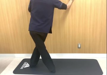 【動画あり】大腿部前外側近位部の筋肉【大腿筋膜張筋（TFL）】のストレッチの画像