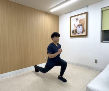 【フロントランジ】膝・股関節の複合トレーニング④の画像
